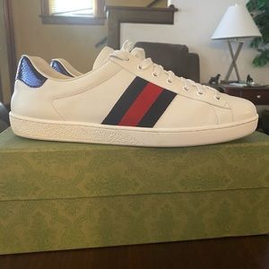 Men’s Authentic Gucci shoes Size 13